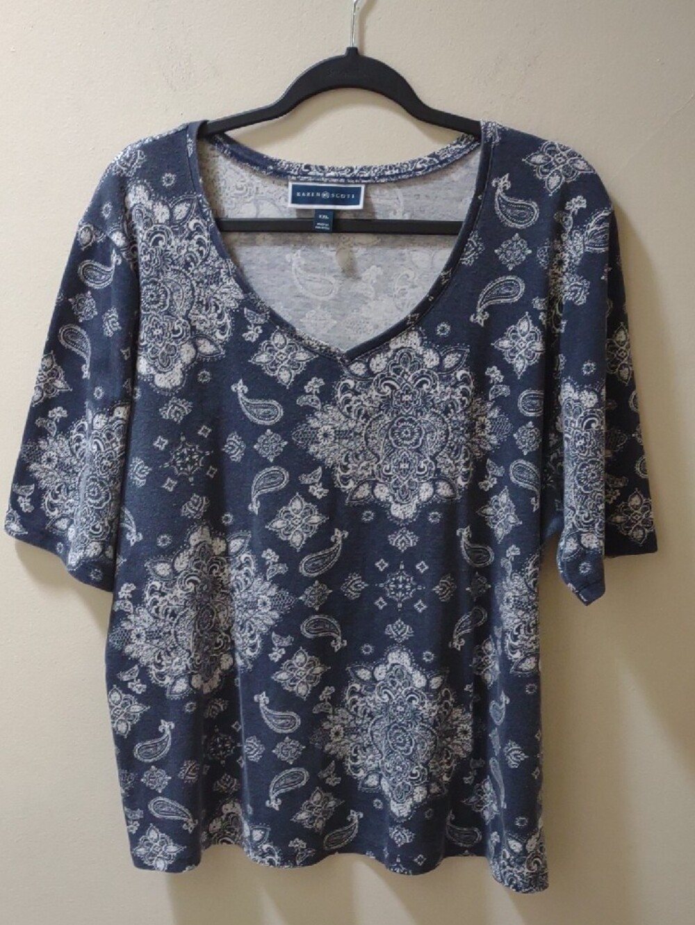 Karen Scott V-Neck Paisley Bandana-style Print Top